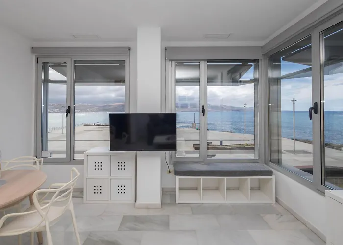 Bright Flat - Beachfront Canteras * Las Palmas / Gran Canaria