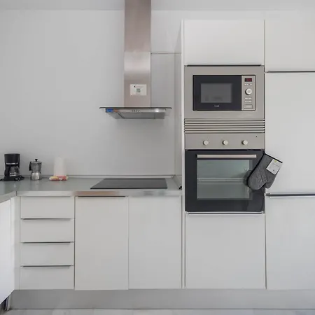 Bright Flat - Beachfront Canteras Daire