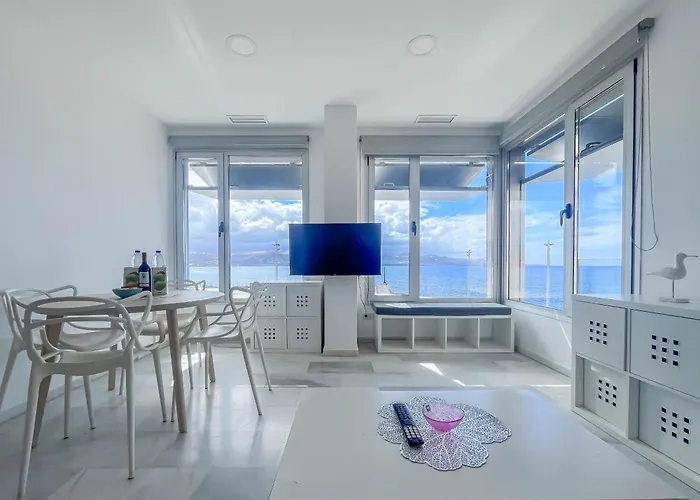 Bright Flat - Beachfront Canteras Apartment Las Palmas de Gran Canaria